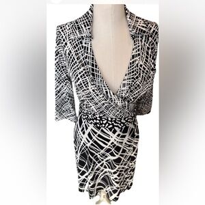 Ann Taylor Midi Wrap Dress Black White 3/4 Sleeves 12P career wear effortless